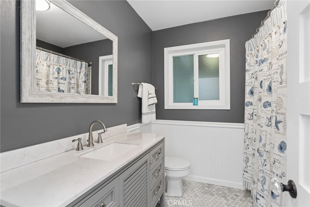 Photo of 2410 Langton