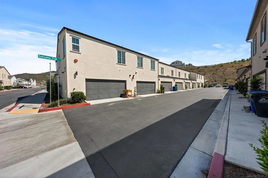Photo of 320 Satsuma Trail