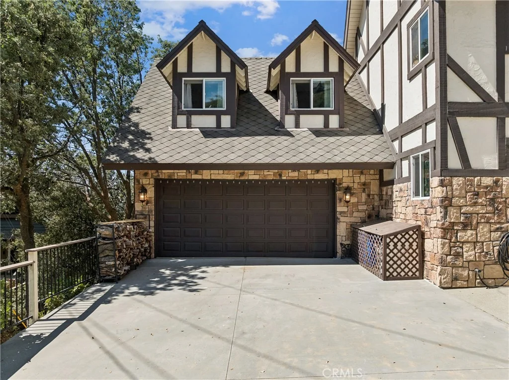 Photo of 1298 Yellowstone Drive