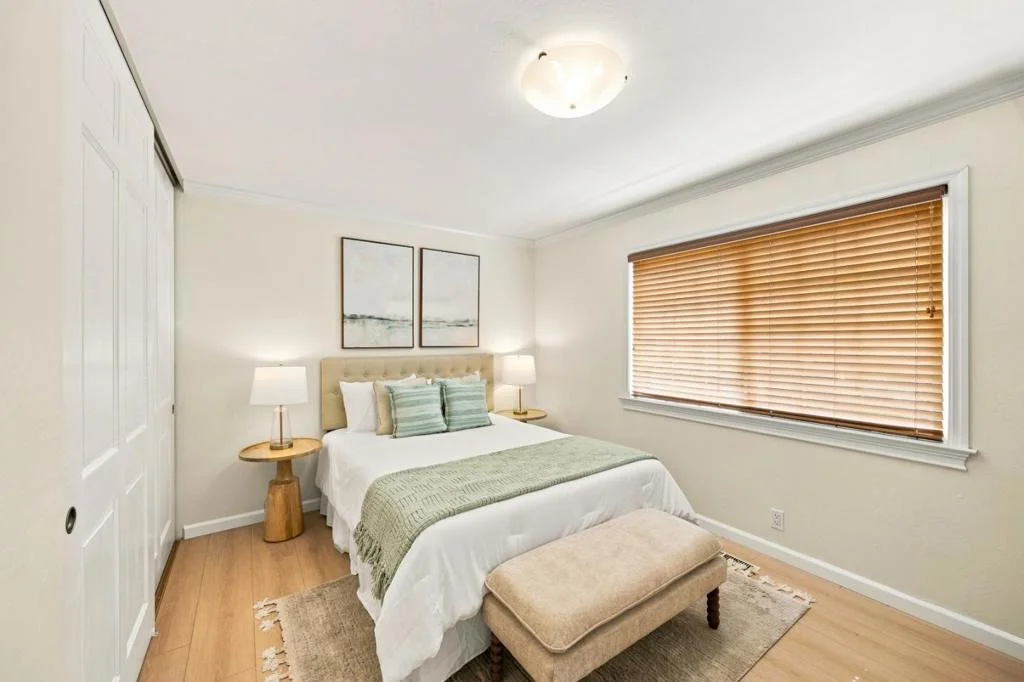 Photo of 1005 Iris Avenue