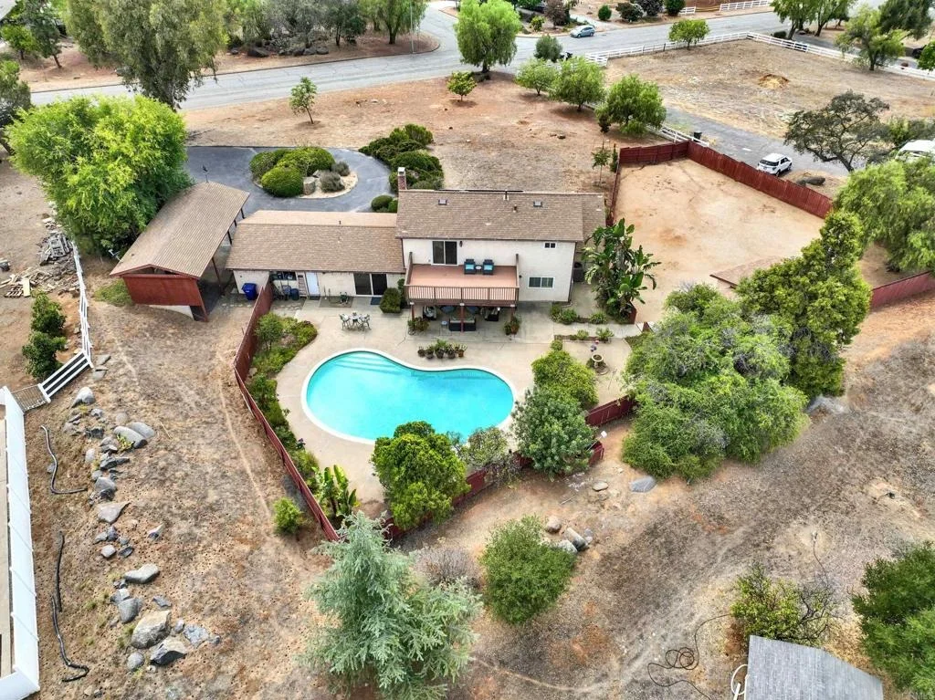 Photo of 1402 Big Red Road