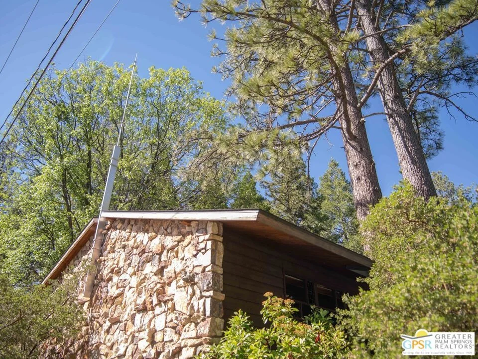 Photo of 25970 Cedar Street