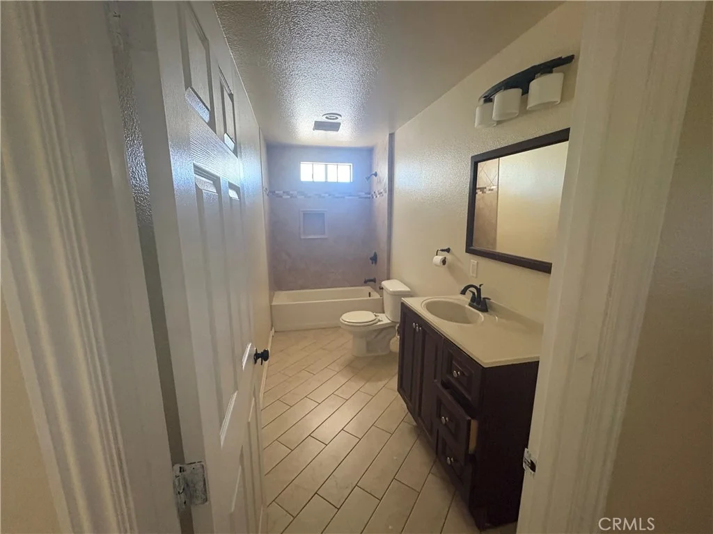 Photo of 3395 Franklin Avenue