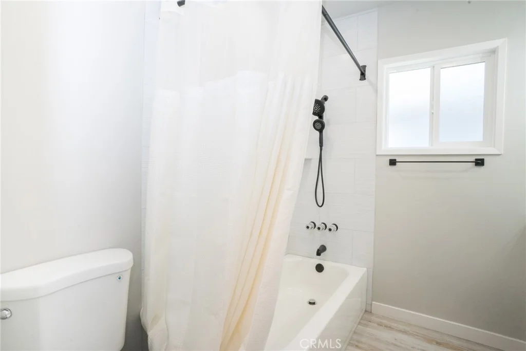 Photo of 6152 Oak