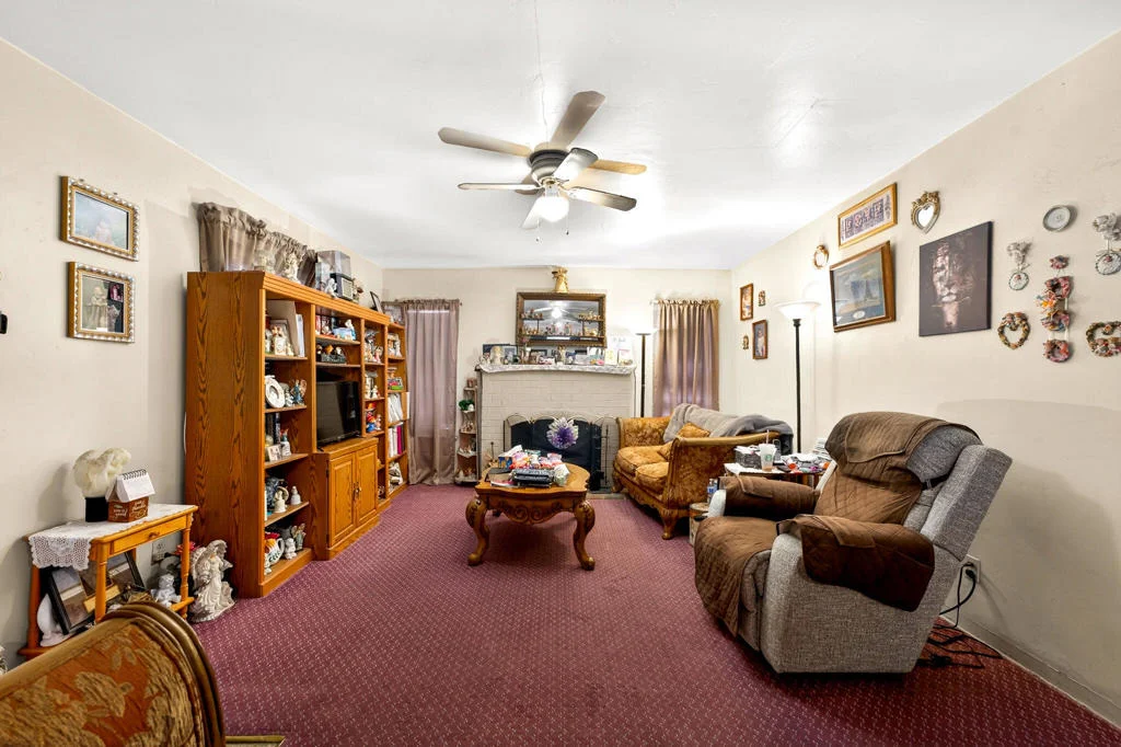 Photo of 45255 King Street
