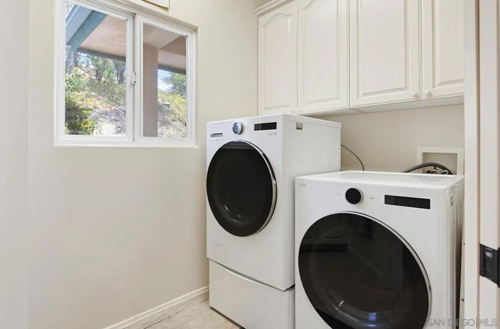 Photo of 1550 Knoll Park Lane