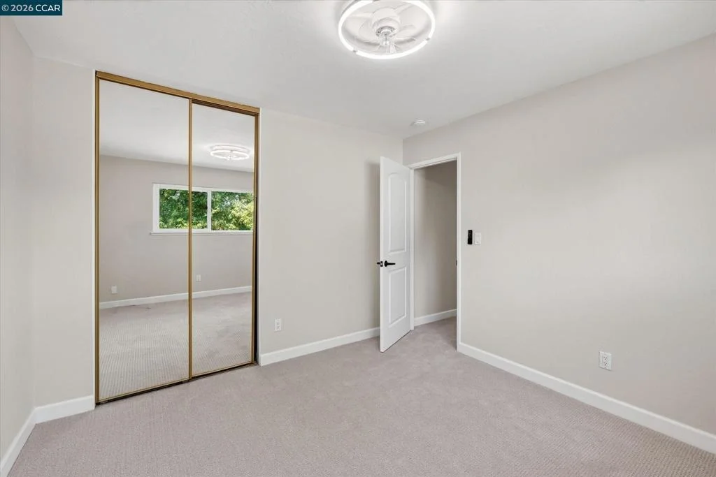 Photo of 584 Mission Pl