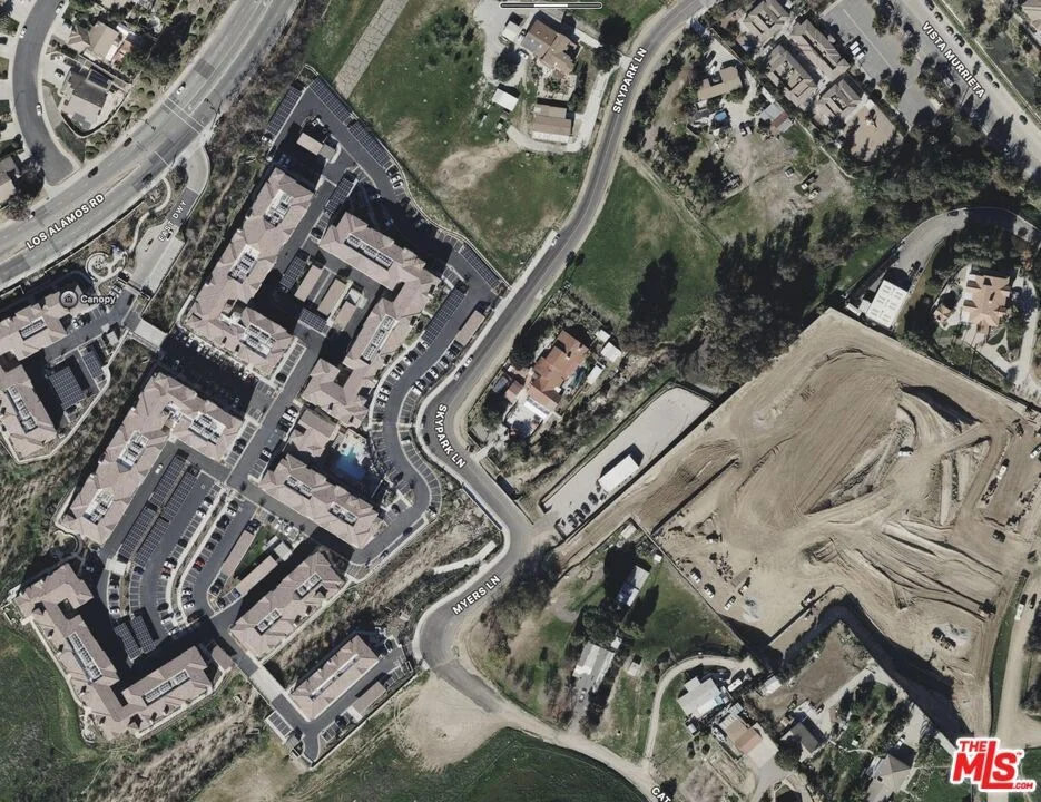 Photo of 40518 Skypark Lane