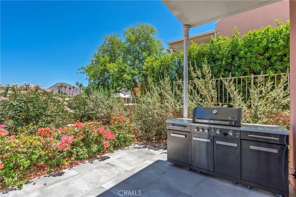 Photo of 47090 Amir Drive