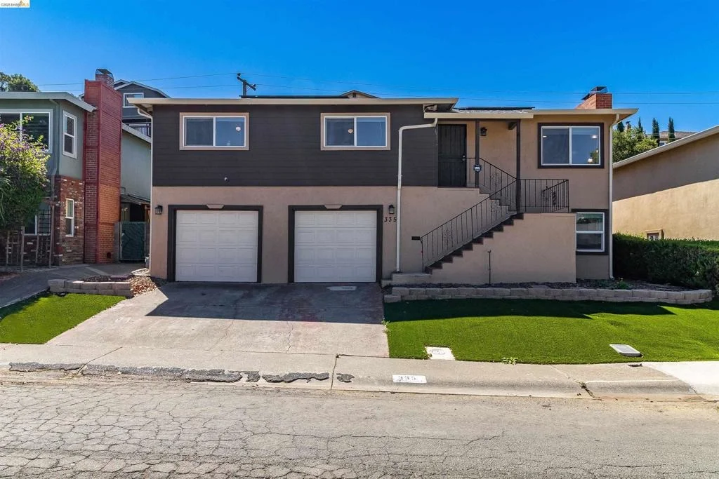Photo of 335 Pepper Dr