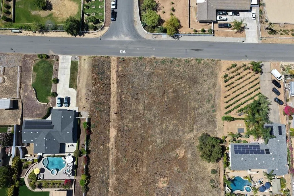 Photo of 14444 Twin Peaks Rd