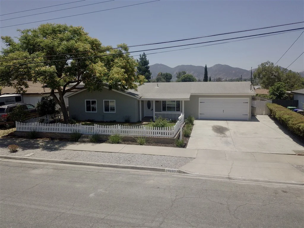 Photo of 9233 Dunbarton