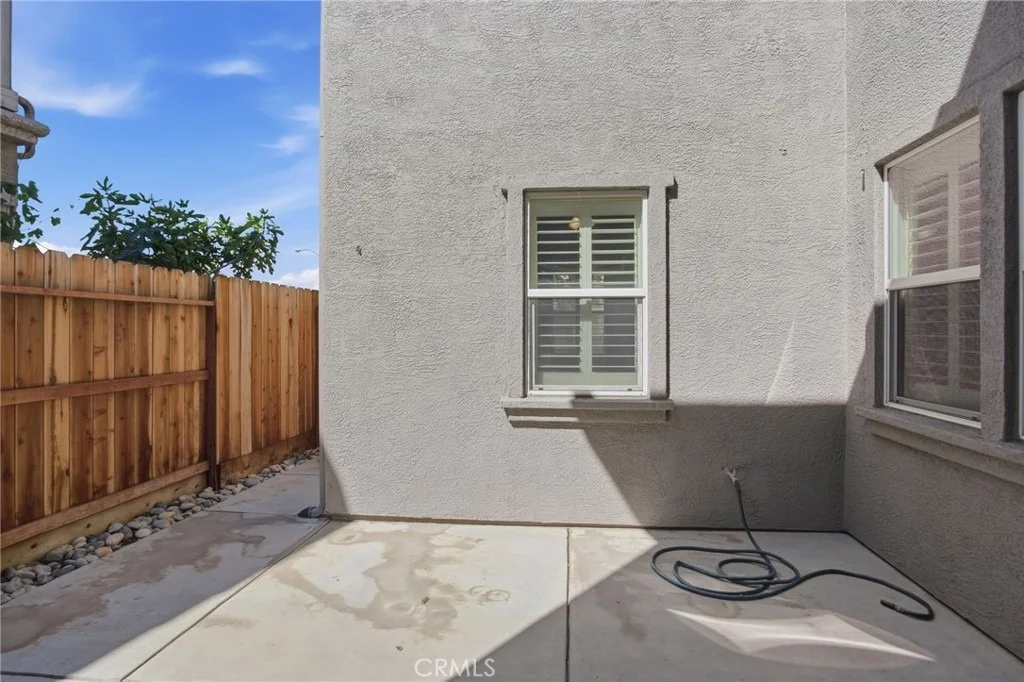 Photo of 4822 Durant