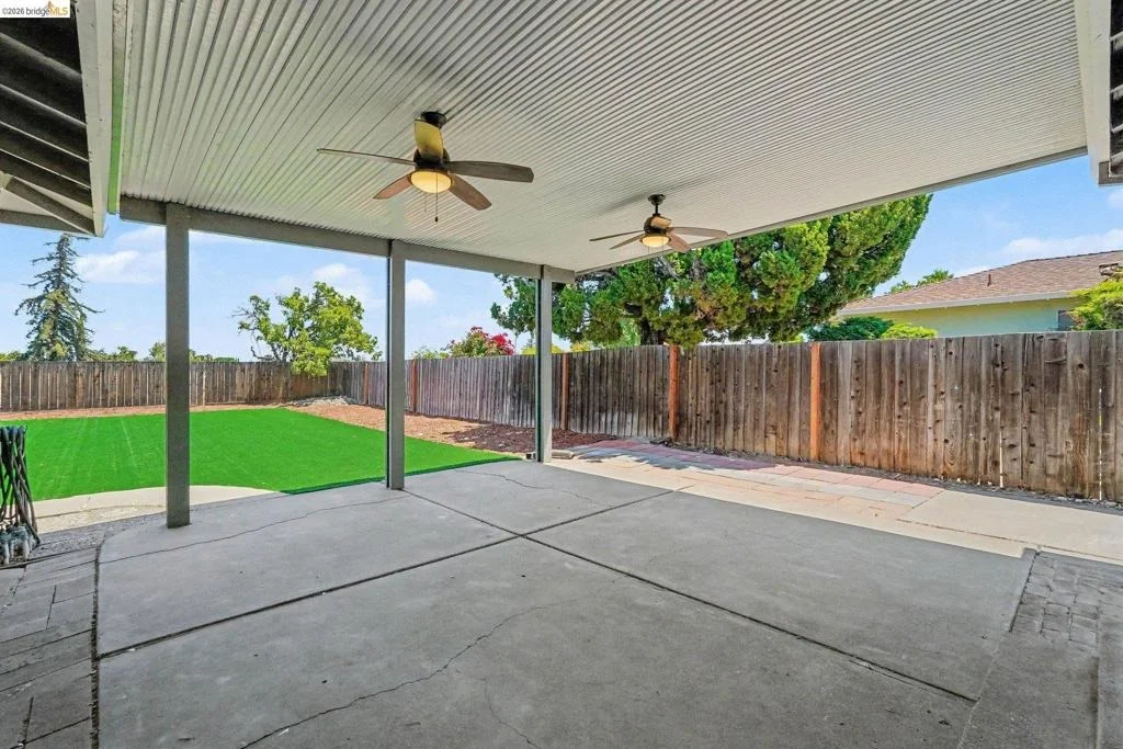 Photo of 1126 Mission Dr