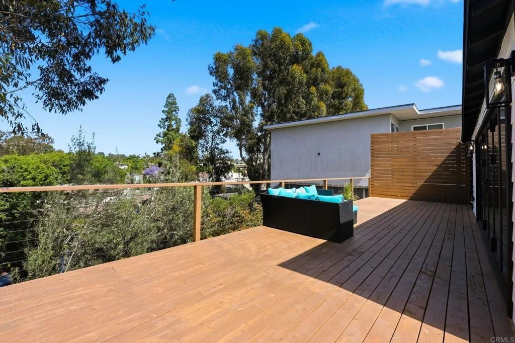 Photo of 4547 Contour Blvd