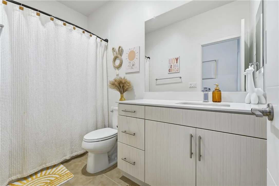 Photo of Unit 708 at 9942 Artesia Boulevard