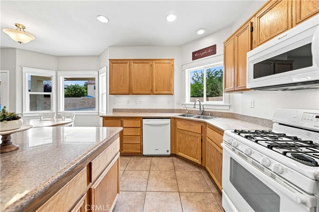 Photo of 4035 W Avenue J5