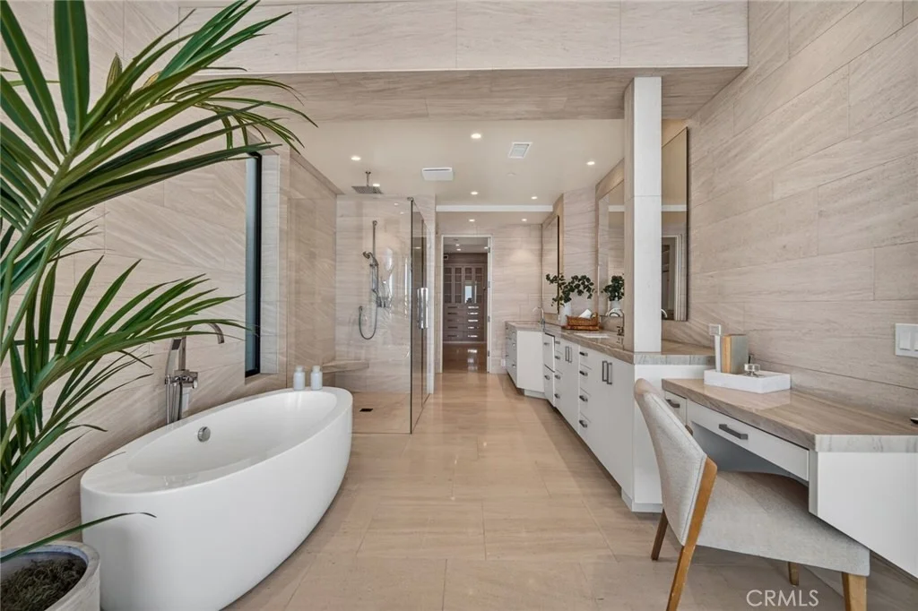 Photo of 33 Bay Drive