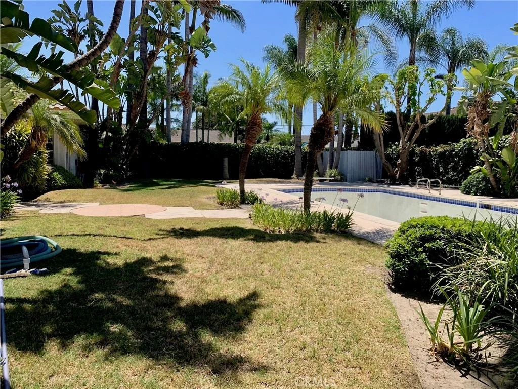 Photo of 8144 Valdina