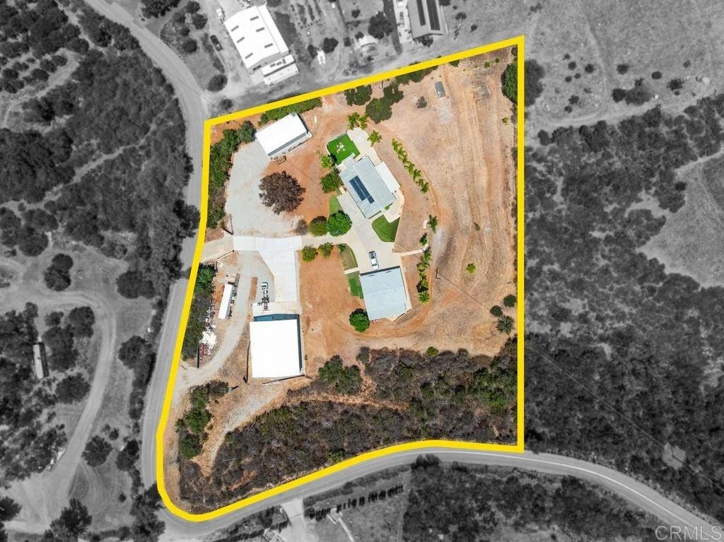 Photo of 2051 Rainbow Glen Road