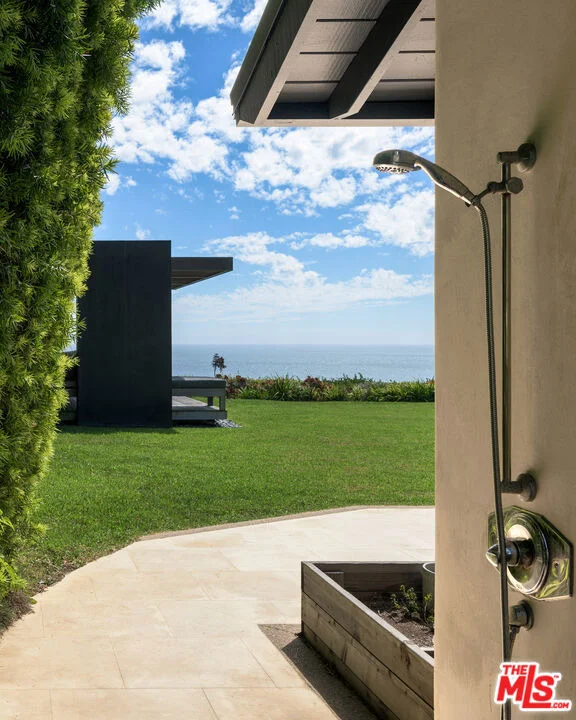 Photo of 29020 Cliffside Drive