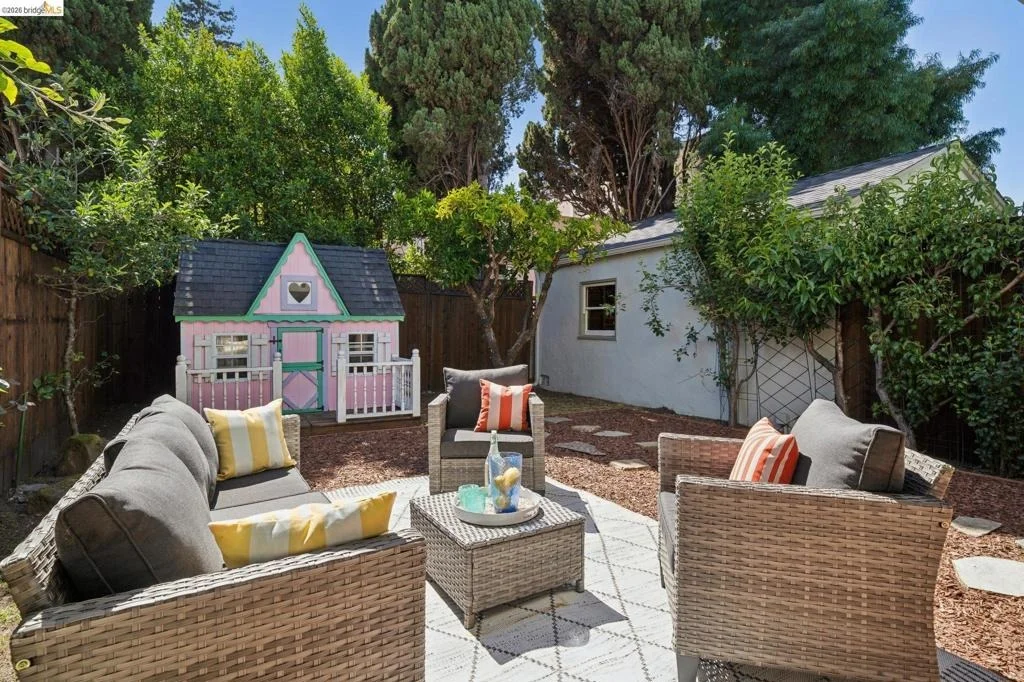 Photo of 957 Lee Ave