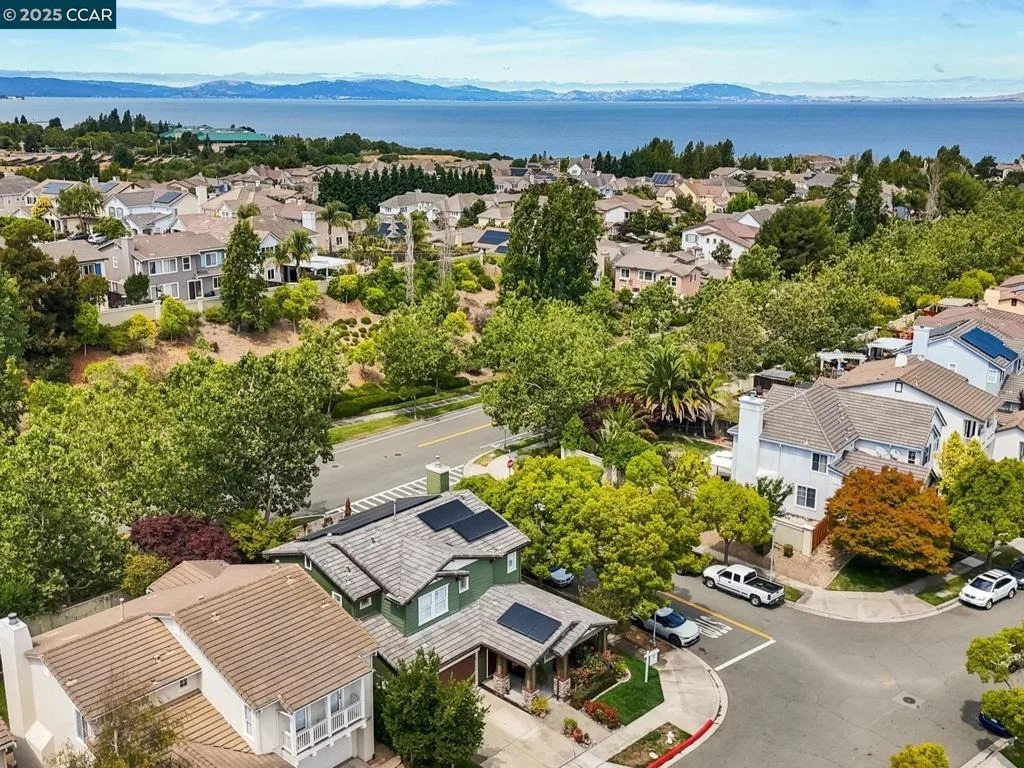 Photo of 1033 LANTERN BAY
