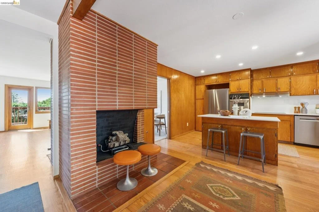 Photo of 1010 Keeler Ave