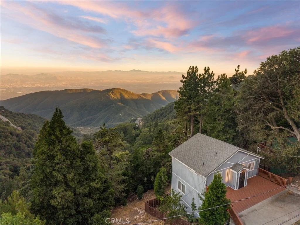 Photo of 23377 Crestview