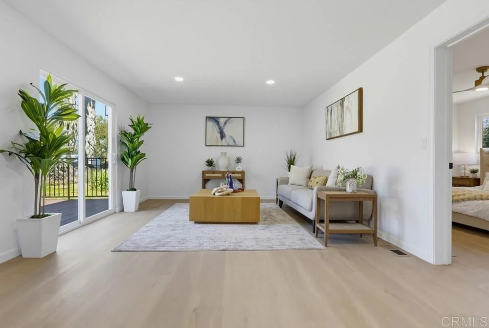Photo of 930 Miramar Drive