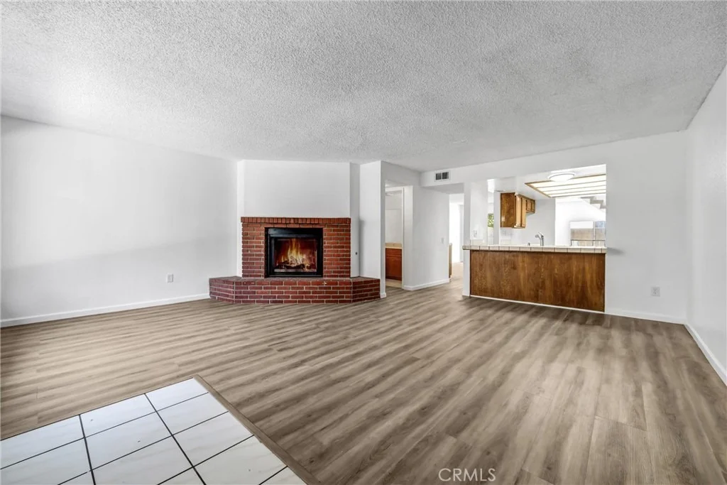 Photo of Unit D at 419 Fairview Avenue