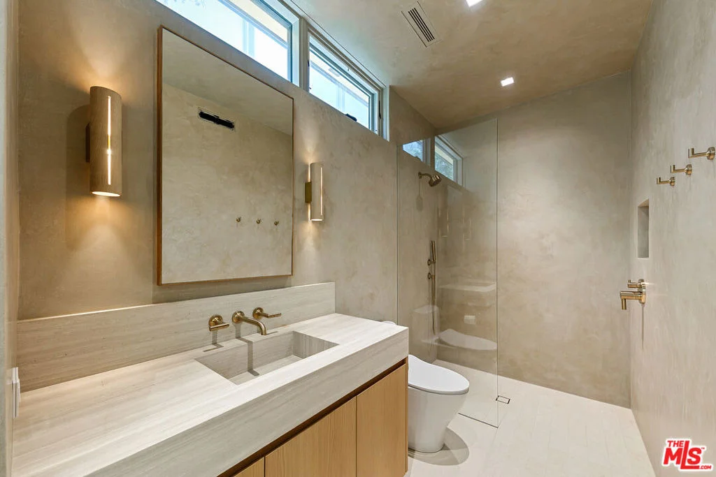 Photo of 31224 Broad Beach Road