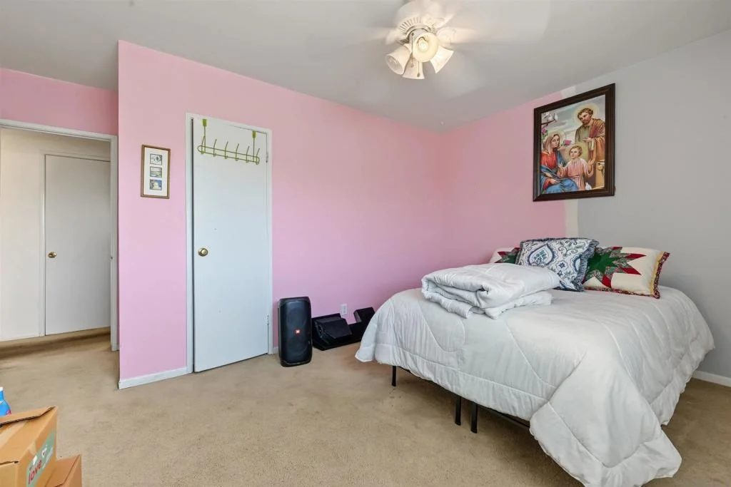 Photo of 3949 Grandon