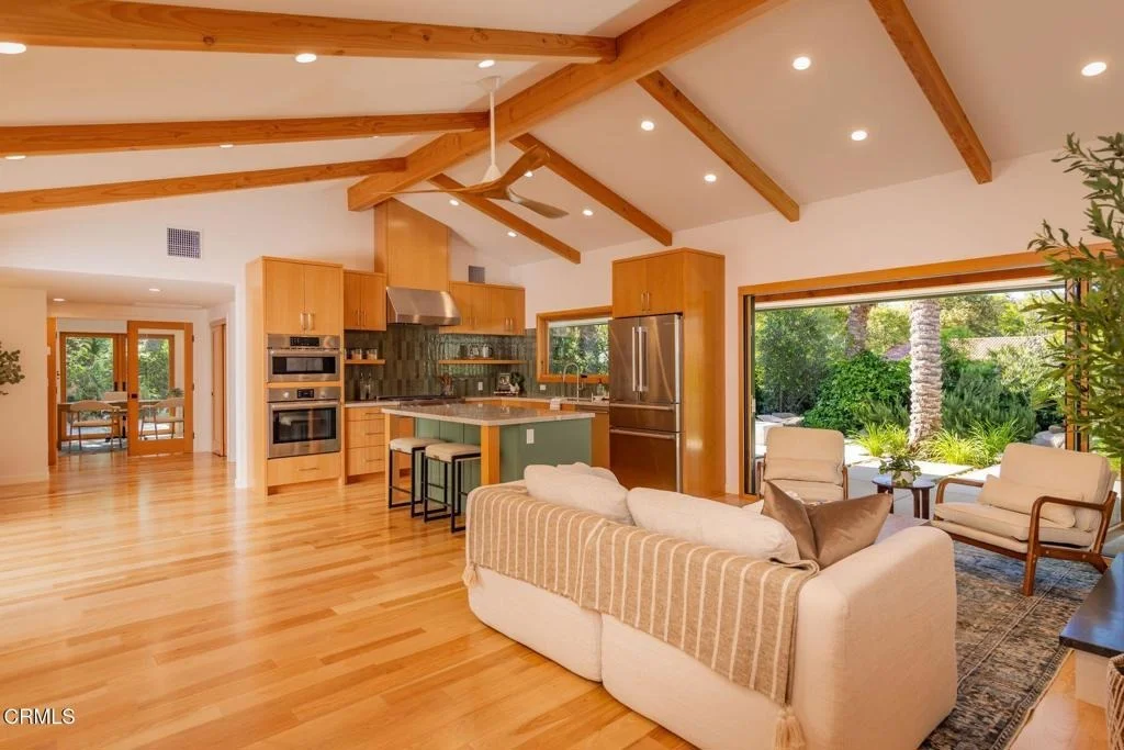 Photo of 414 Andrew Drive