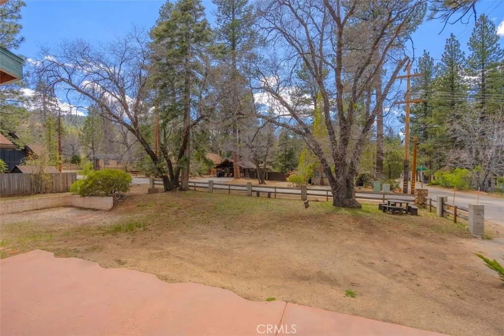 Photo of 42531 Cedar Avenue