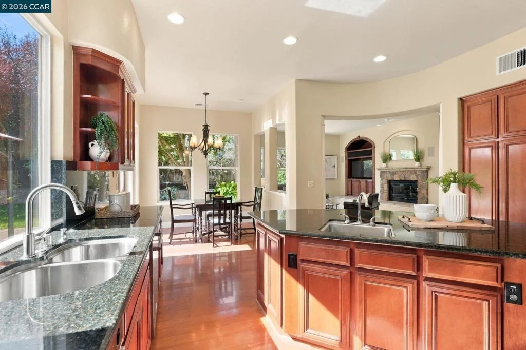 Photo of 4035 Lilac Ridge Rd