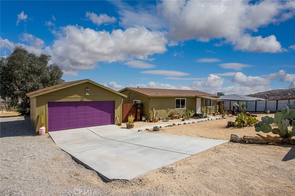 Photo of 61774 Alta Vista