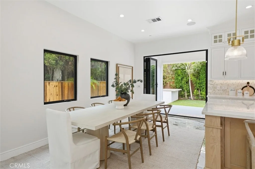 Photo of 2126 Havemeyer Lane