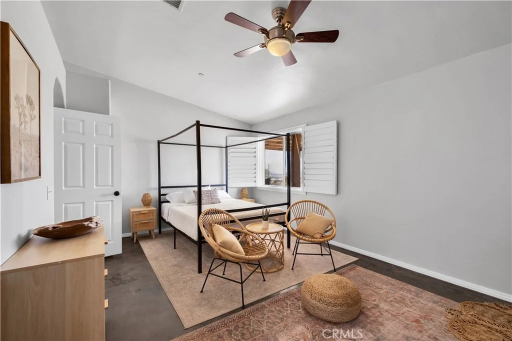 Photo of 7381 Sunset Road