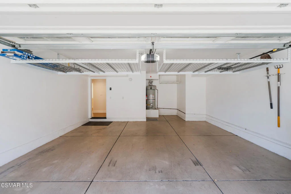 Photo of Unit B at 4117 Orontes Way