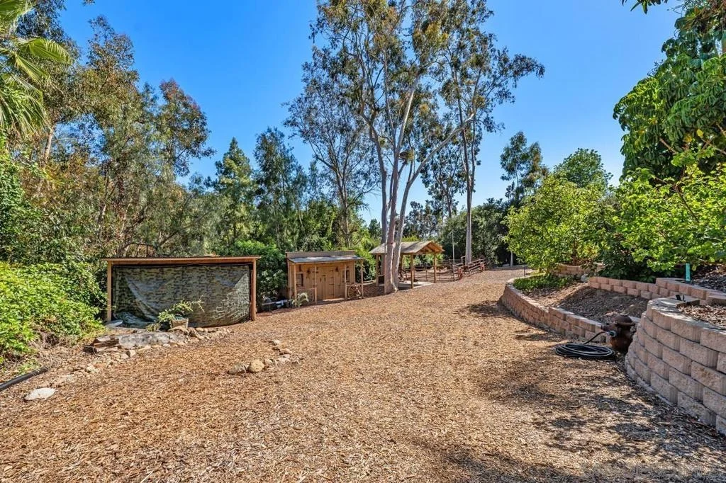 Photo of 9865 Edgelake Drive