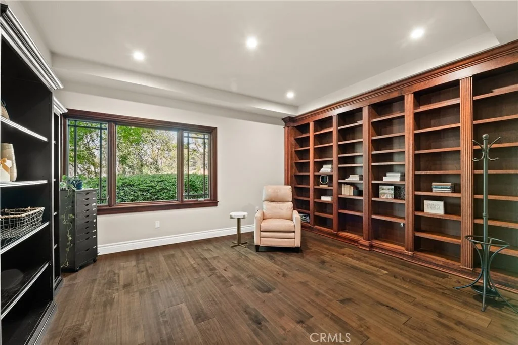 Photo of 1688 Dwight
