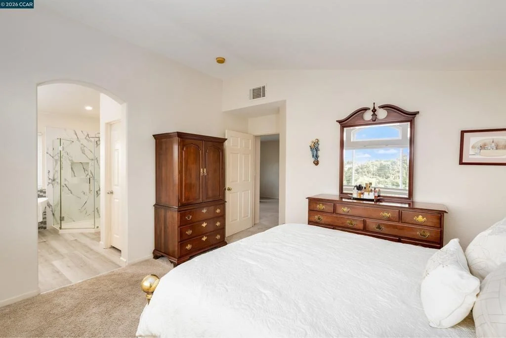 Photo of 1049 Feather Cir