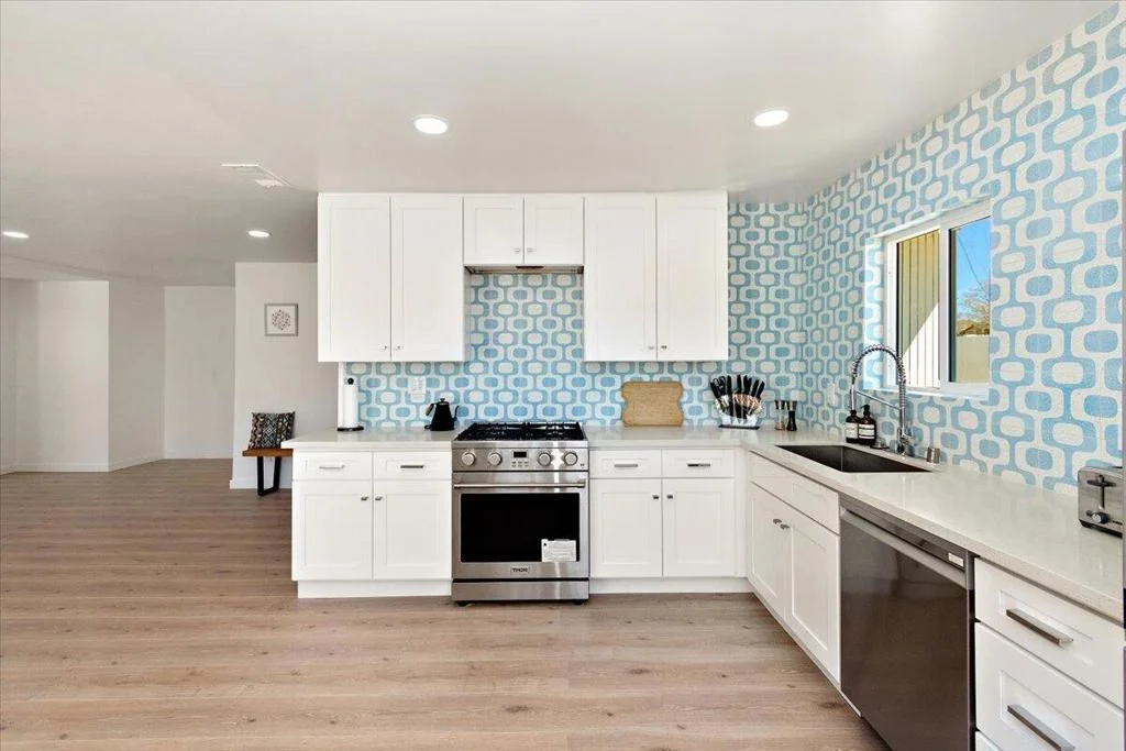Photo of 7107 Hillview Road