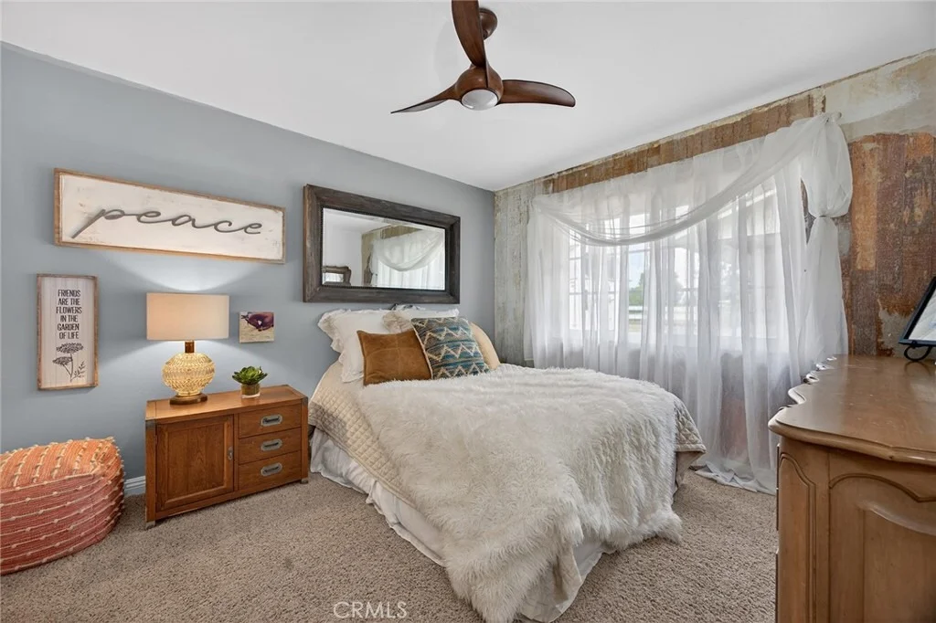 Photo of 2388 Temescal