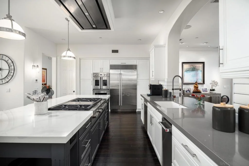 Photo of 6171 Avenida Del Duque
