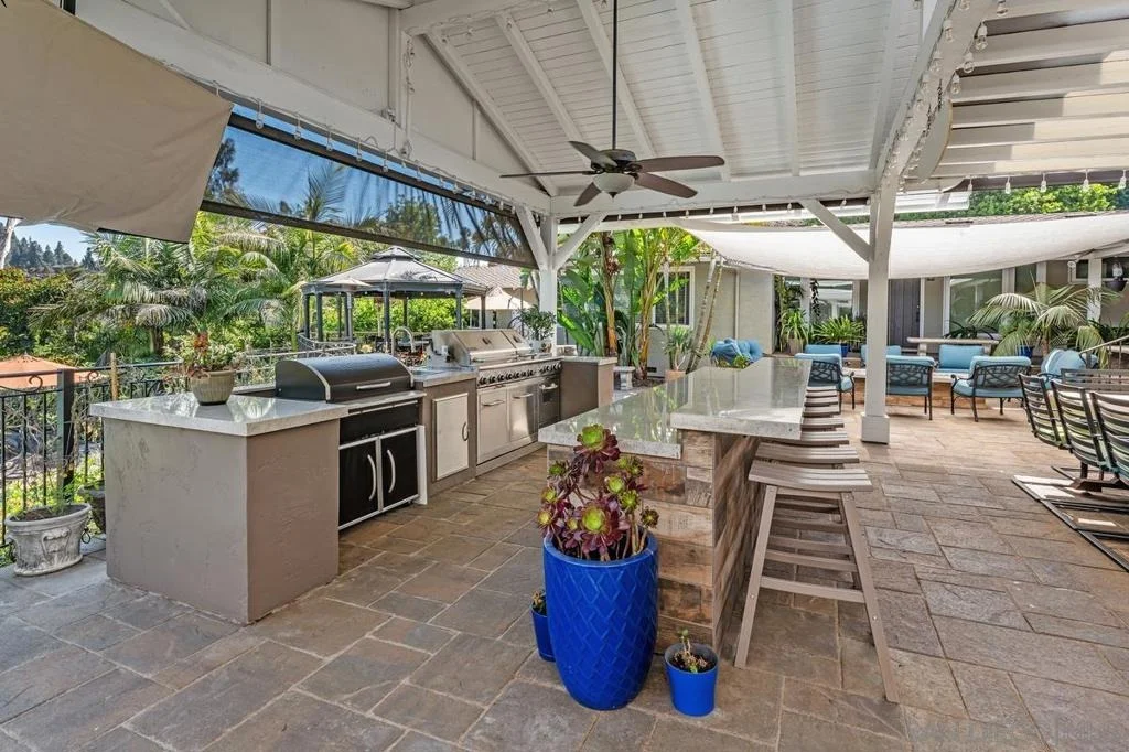 Photo of 9865 Edgelake Drive