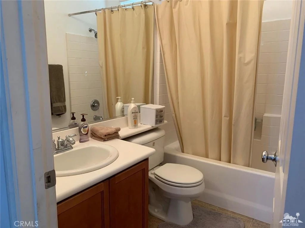 Photo of 37634 Denton Drive