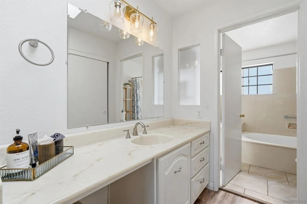 Photo of 403 Horizon View Dr