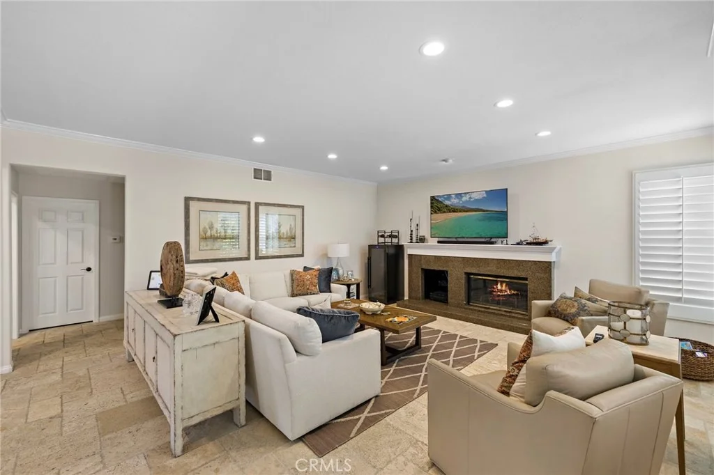 Photo of 2 Stoneridge